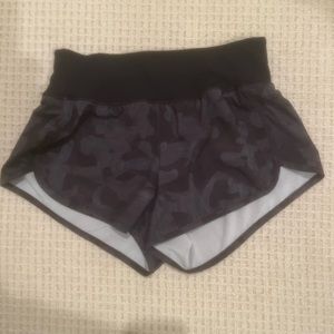 Zella women’s size XS black camo running short